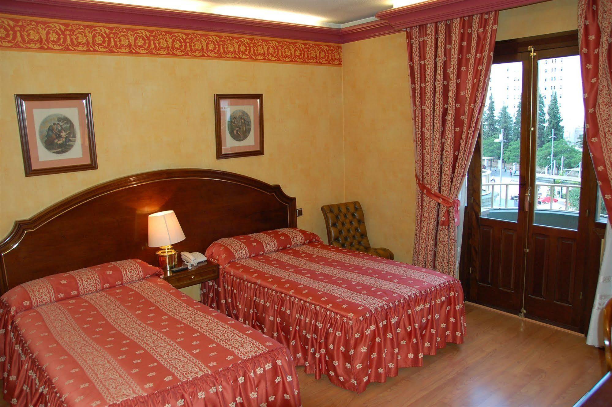 Princesa Ana Granada Room photo